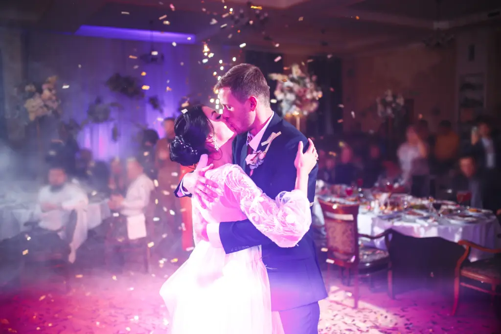 A Magical First Dance Filled with Confetti and Love